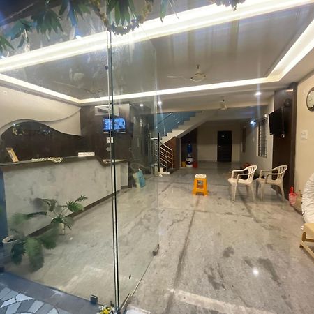 Sri Ganesh Residency Hotel Tirupati Exterior photo