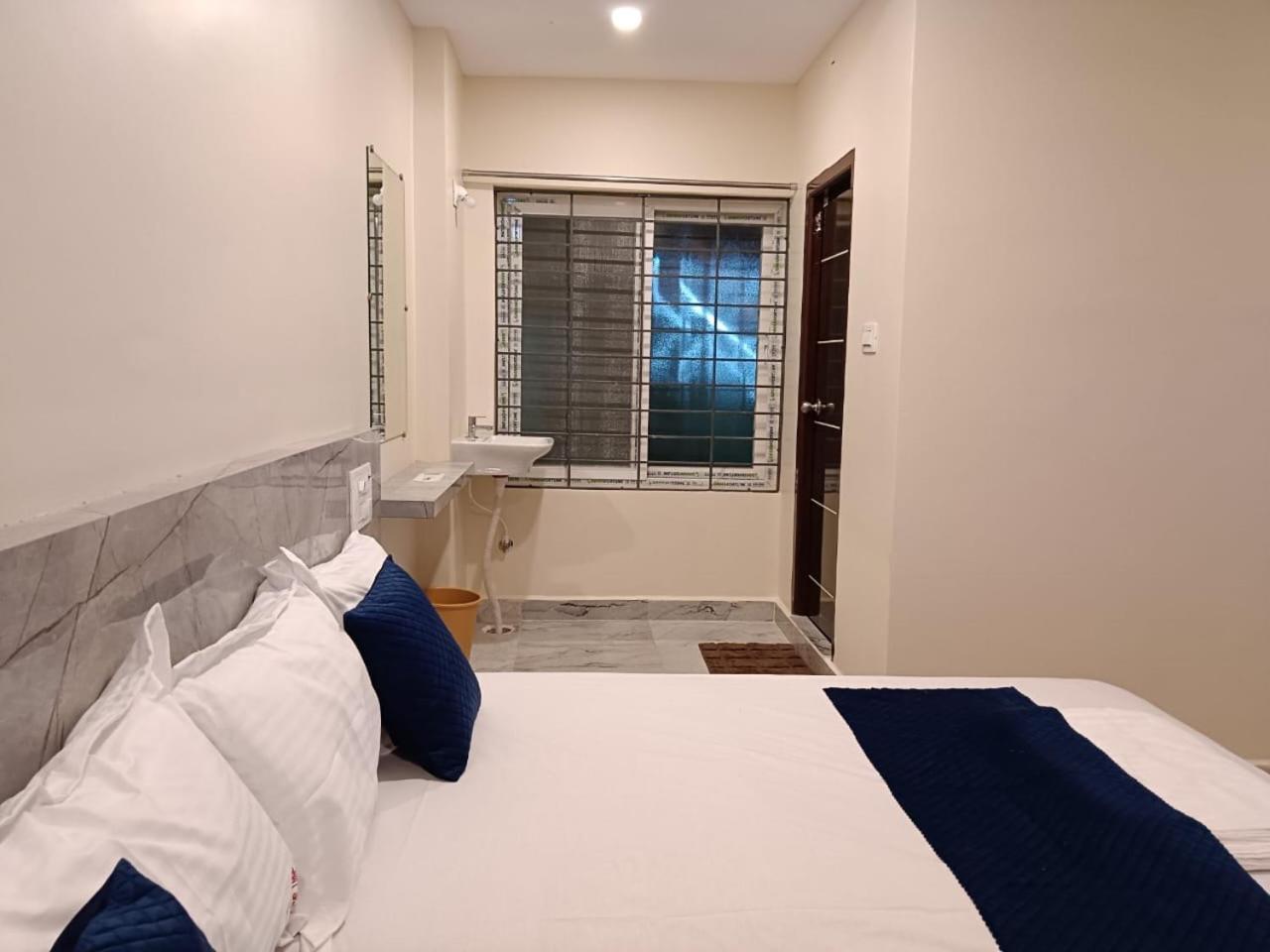 Sri Ganesh Residency Hotel Tirupati Exterior photo