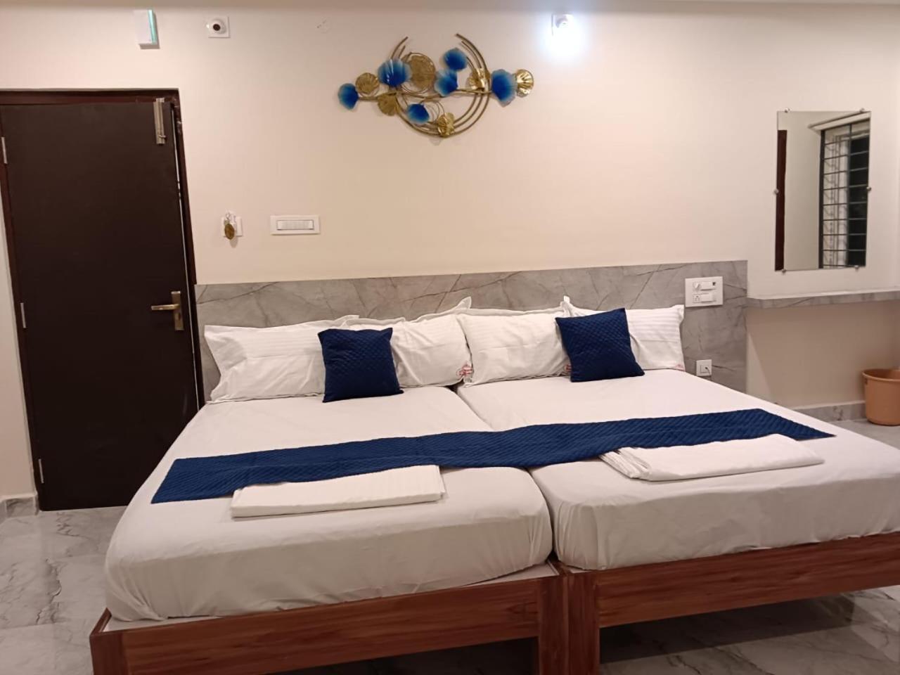 Sri Ganesh Residency Hotel Tirupati Exterior photo