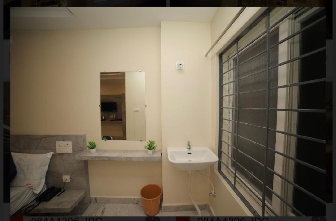 Sri Ganesh Residency Hotel Tirupati Exterior photo