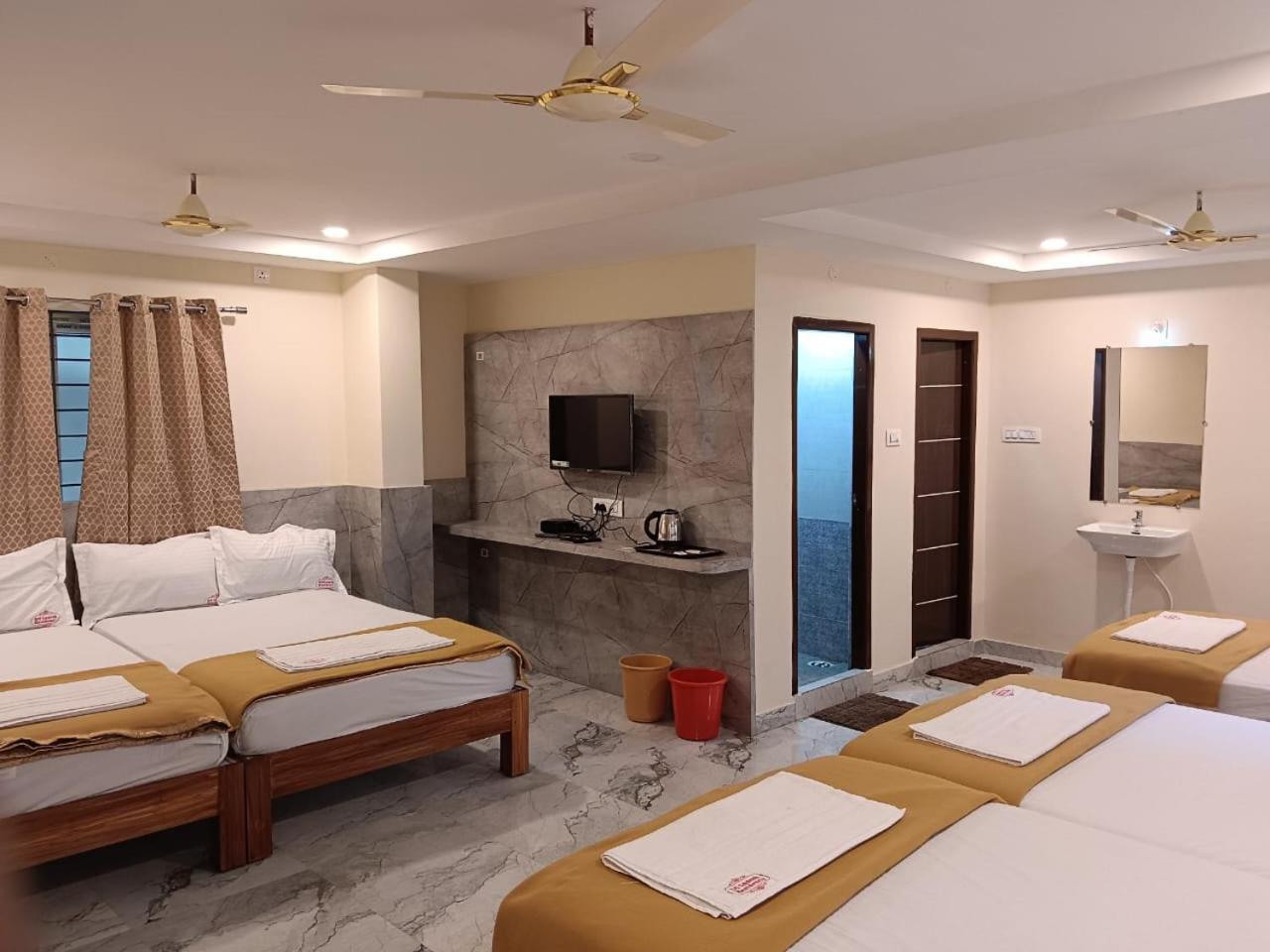 Sri Ganesh Residency Hotel Tirupati Exterior photo